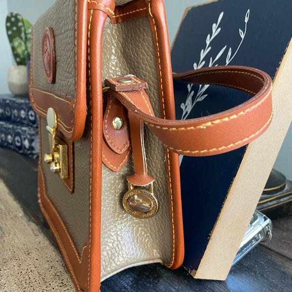 Purse - Picture 3 of 6